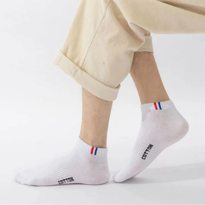 20/50 Pairs Men’s Short Crew Socks – Soft, Comfortable Black & White Athletic Socks for Everyday Wear