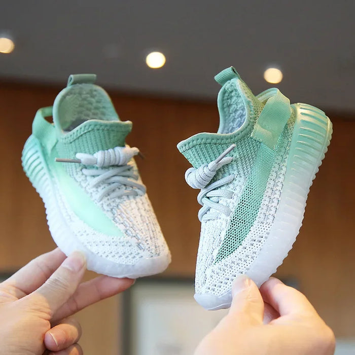 Children’s Yeezy Style Sneakers – Gradient Mesh Lace-Up, Soft Thick Sole Non-Slip Running Trainers