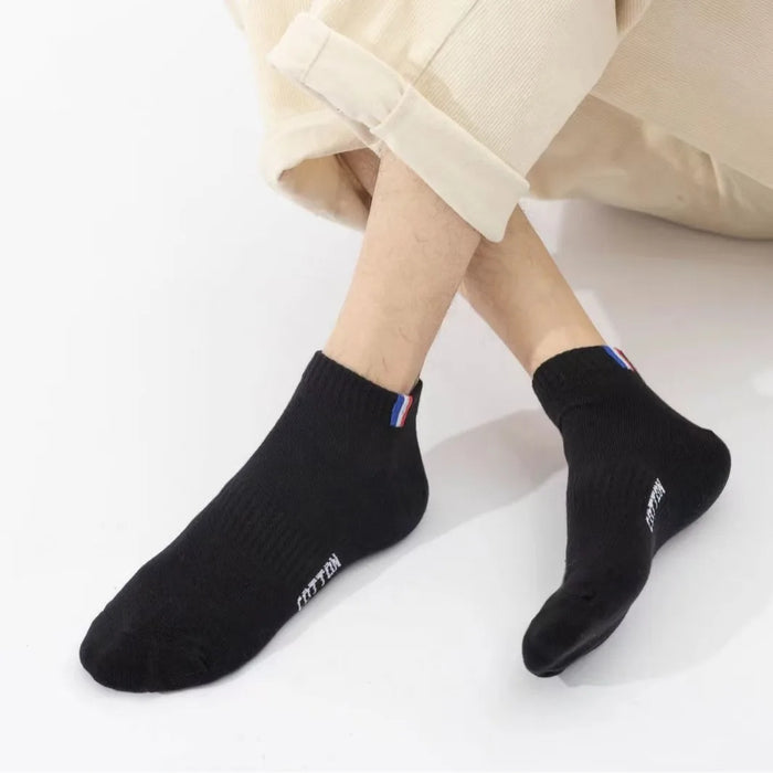 20/50 Pairs Men’s Short Crew Socks – Soft, Comfortable Black & White Athletic Socks for Everyday Wear